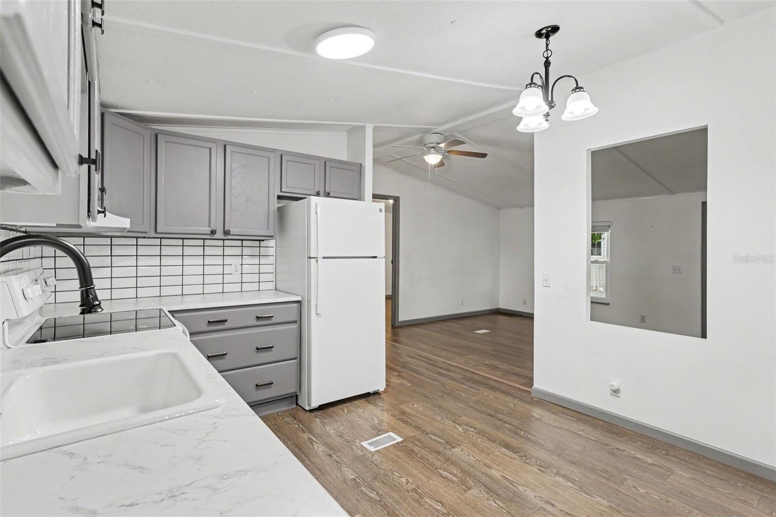 BROOKRIDGE COMM - Residential