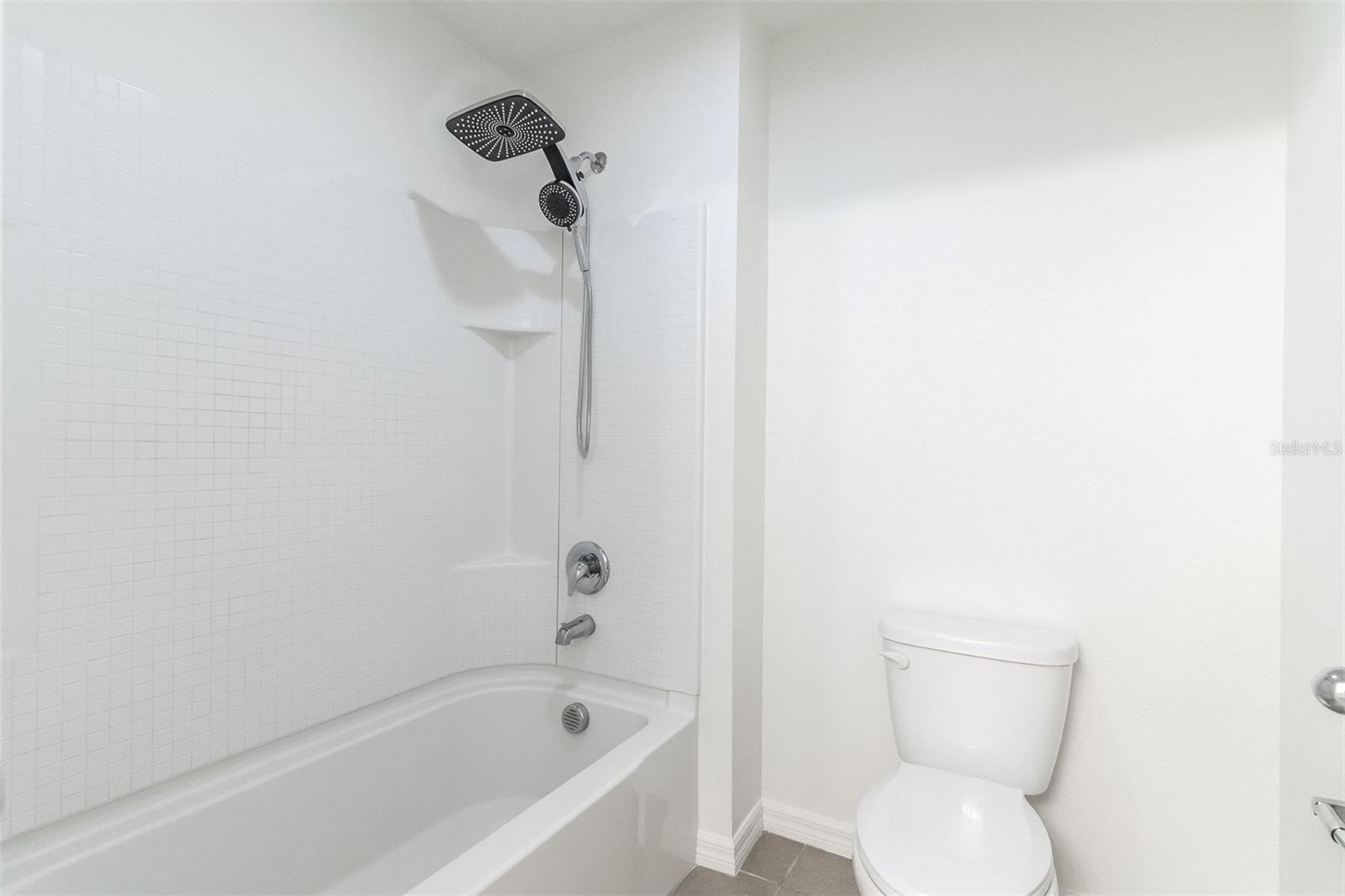 CALABAY AT TOWER LAKE PH 03 - Residential