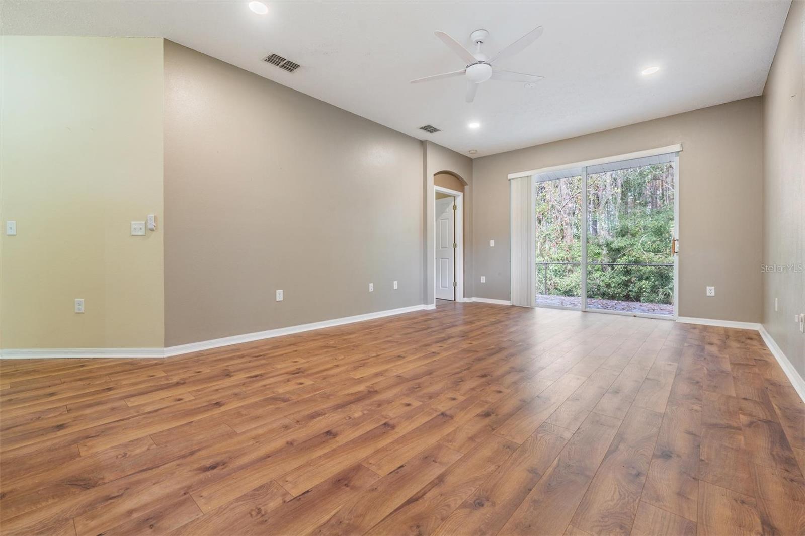 WOODLAND VILLAGE AT SHADOW RUN - Residential