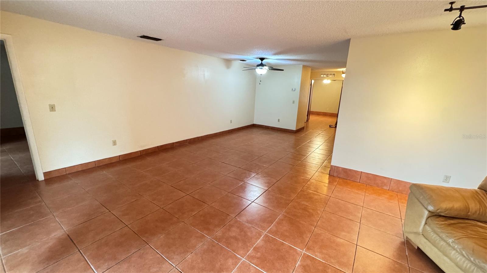 WINDWARD SQUARE SEC 2 - Residential Lease