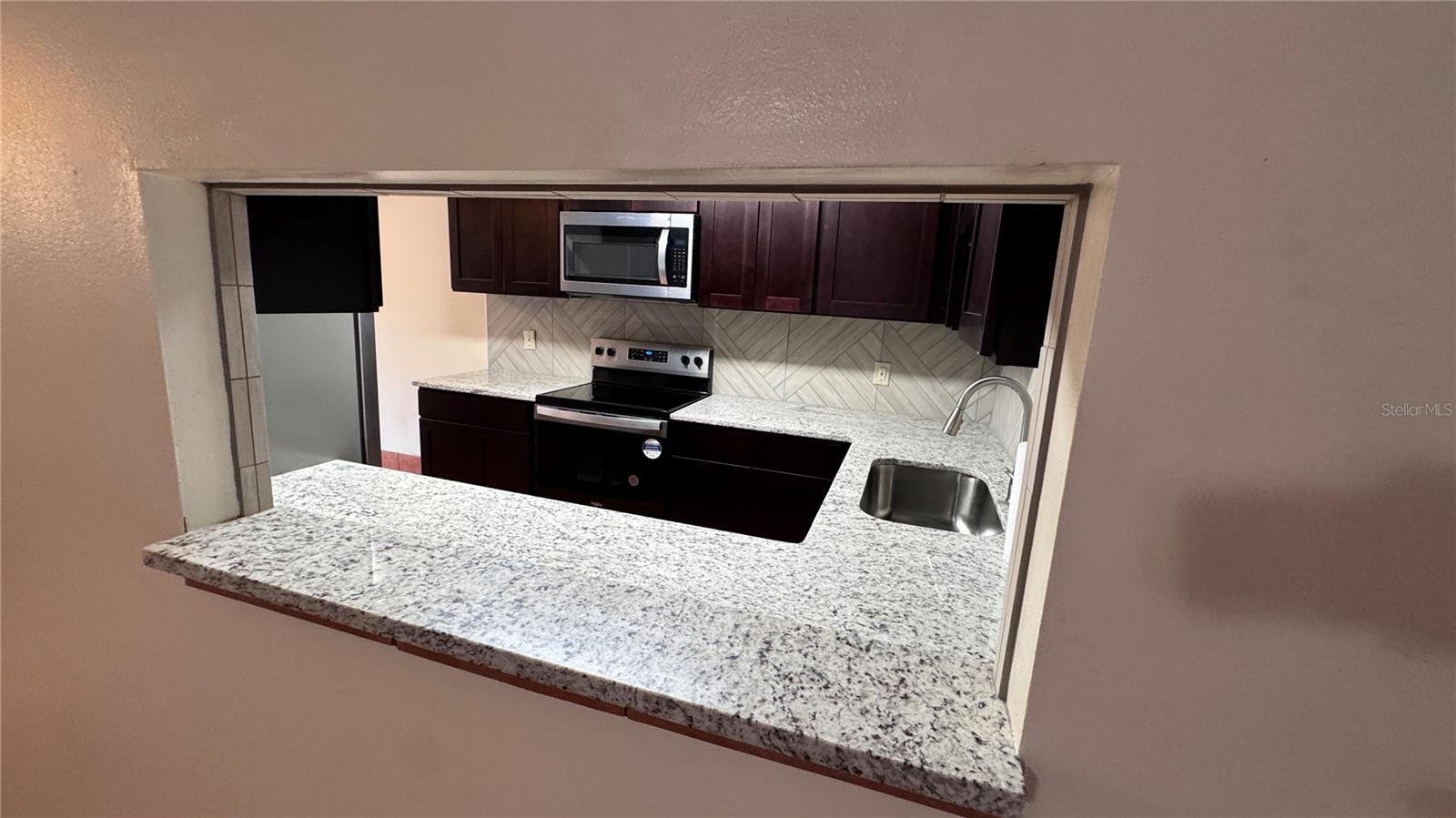 WINDWARD SQUARE SEC 2 - Residential Lease