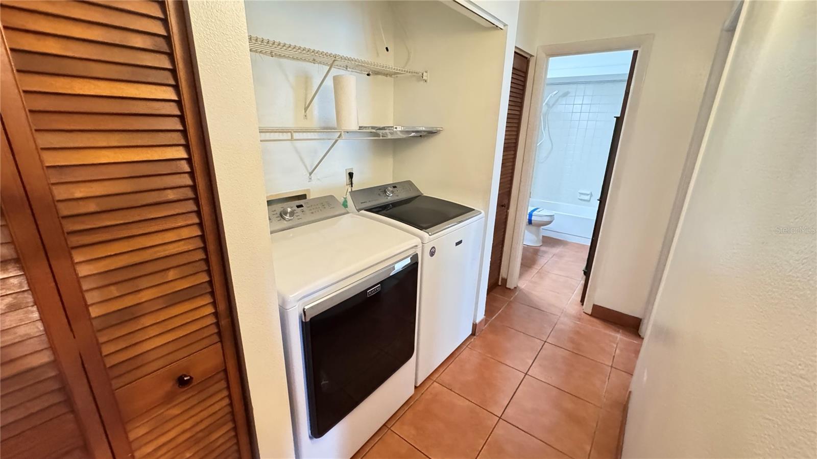WINDWARD SQUARE SEC 2 - Residential Lease