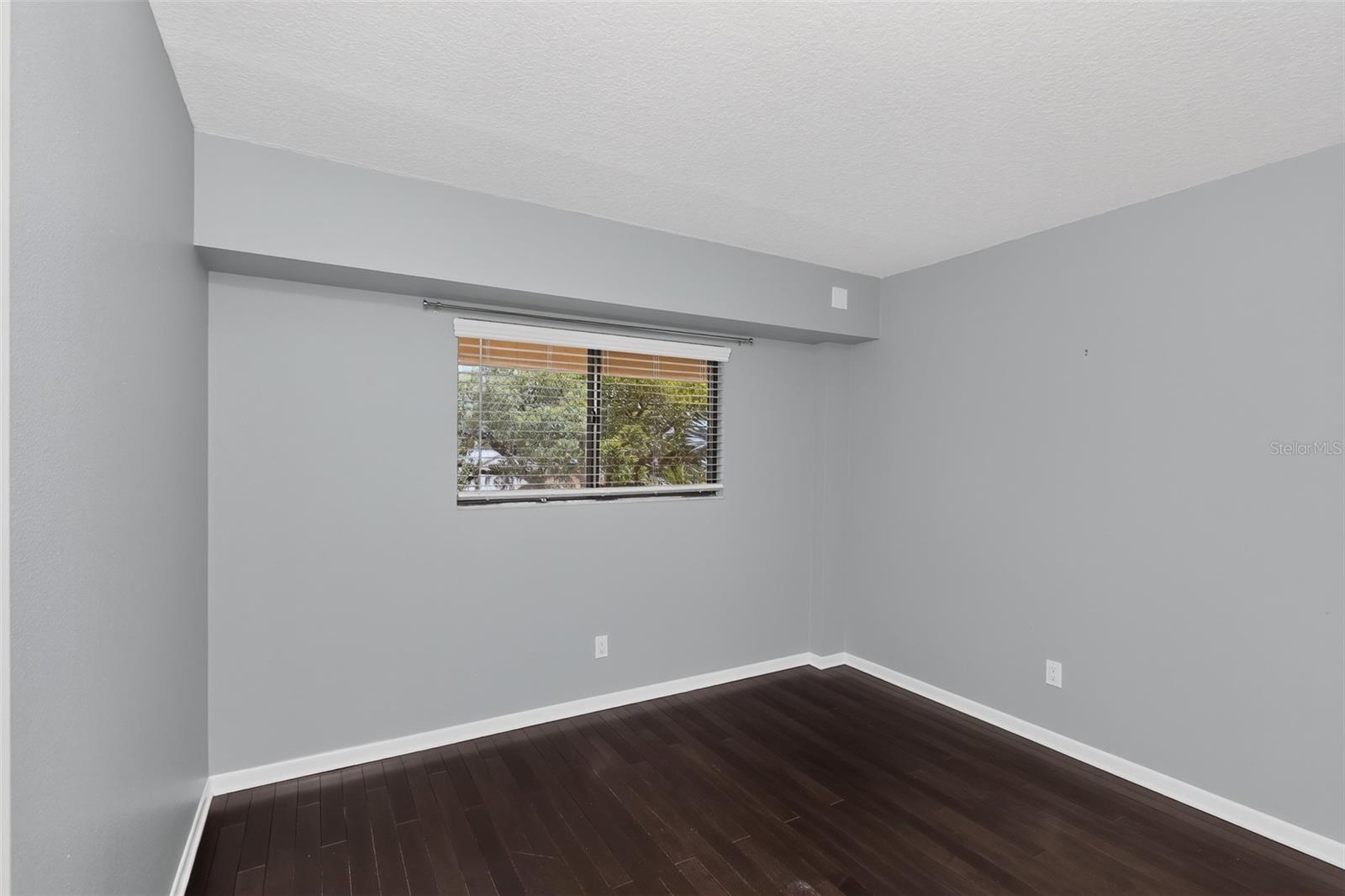 GREEN DOLPHIN PARK MID-RISE CONDO - Residential
