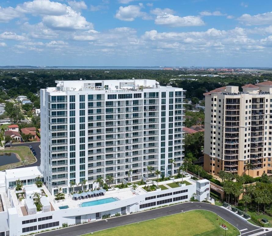 WESTSHORE YACHT CLUB, AQUA TOWER 1 - Residential