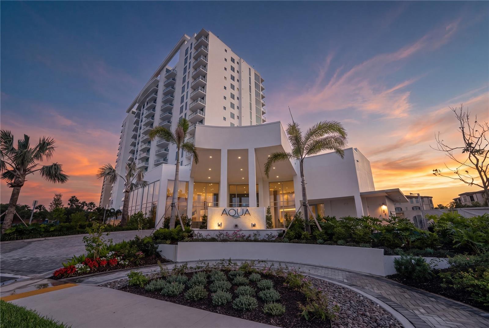 WESTSHORE YACHT CLUB, AQUA TOWER 1 - Residential