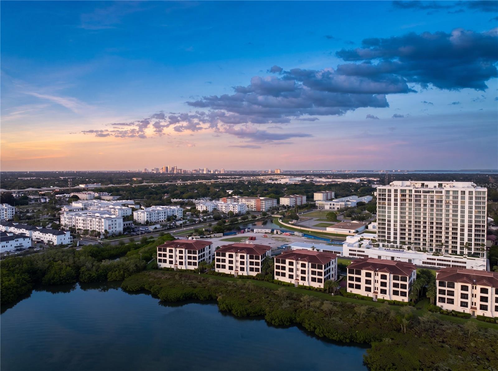 WESTSHORE YACHT CLUB, AQUA TOWER 1 - Residential