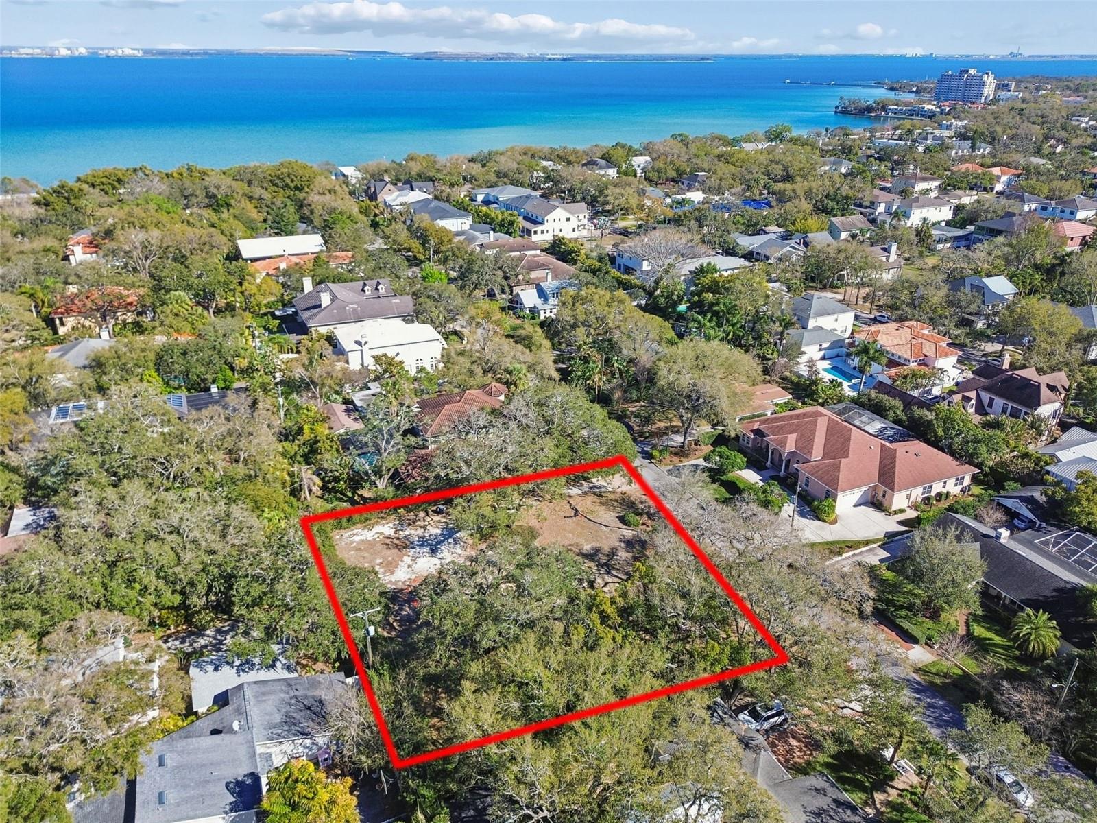 BAYSHORE CREST - Land
