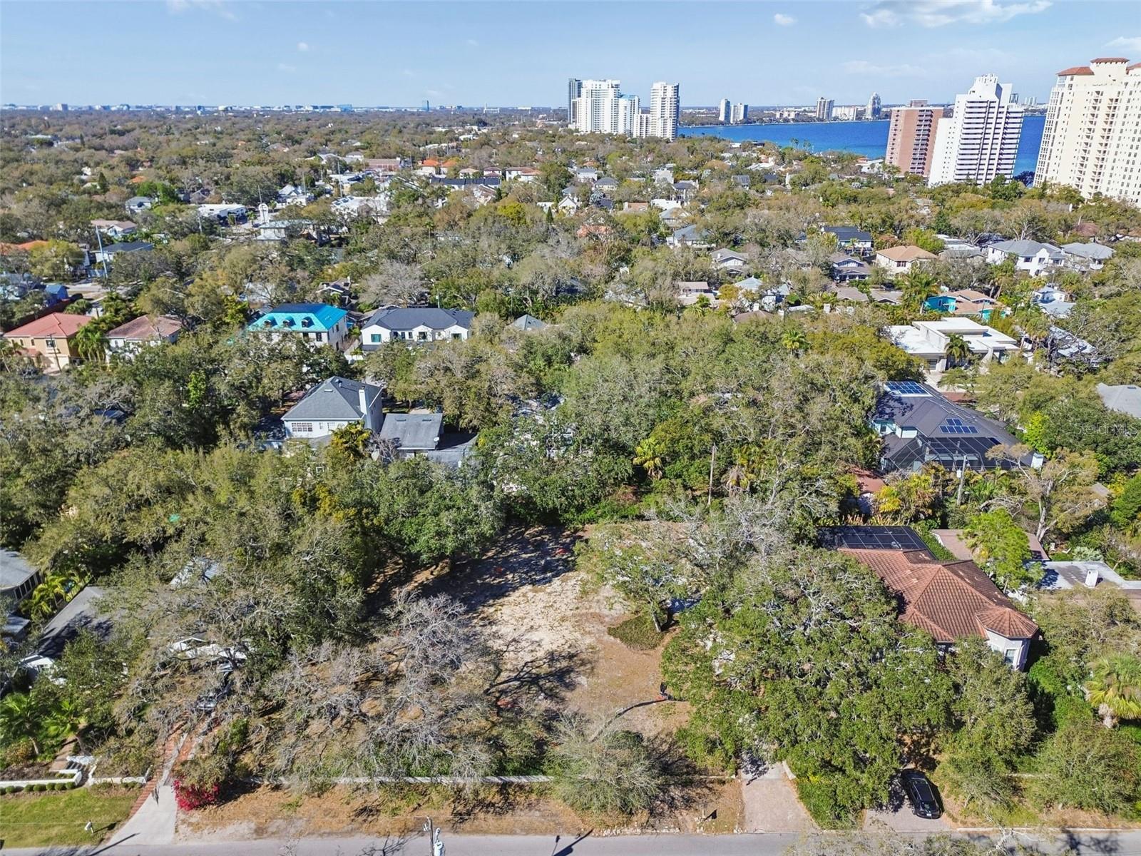 BAYSHORE CREST - Land