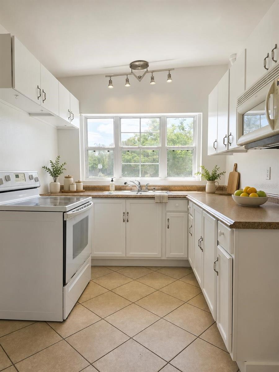 AZALEA PARK REP - Residential