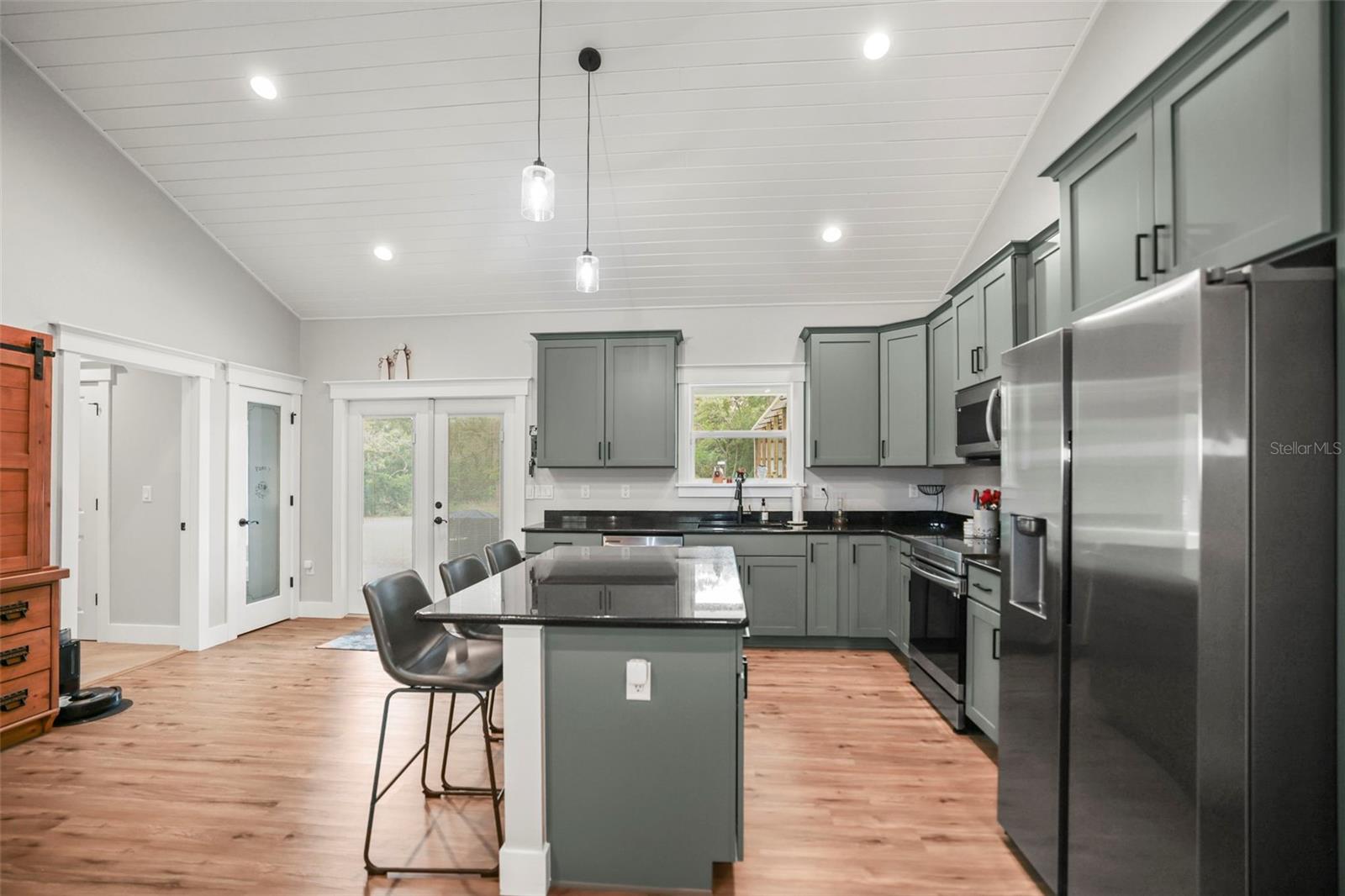 RIDGE MANOR ESTATE - Residential