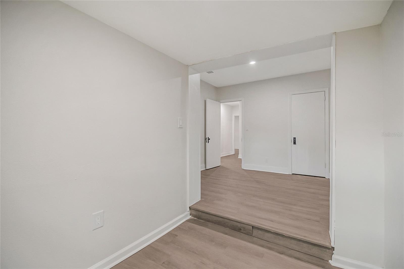 LEESBURG WINFRAME TERRACE - Residential