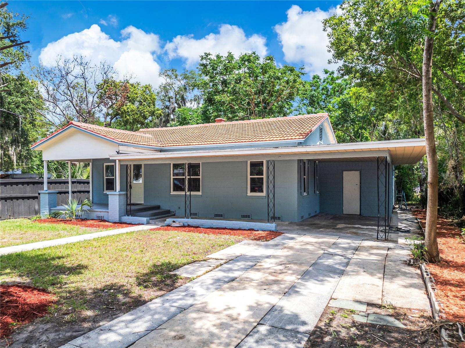 LEESBURG WINFRAME TERRACE - Residential
