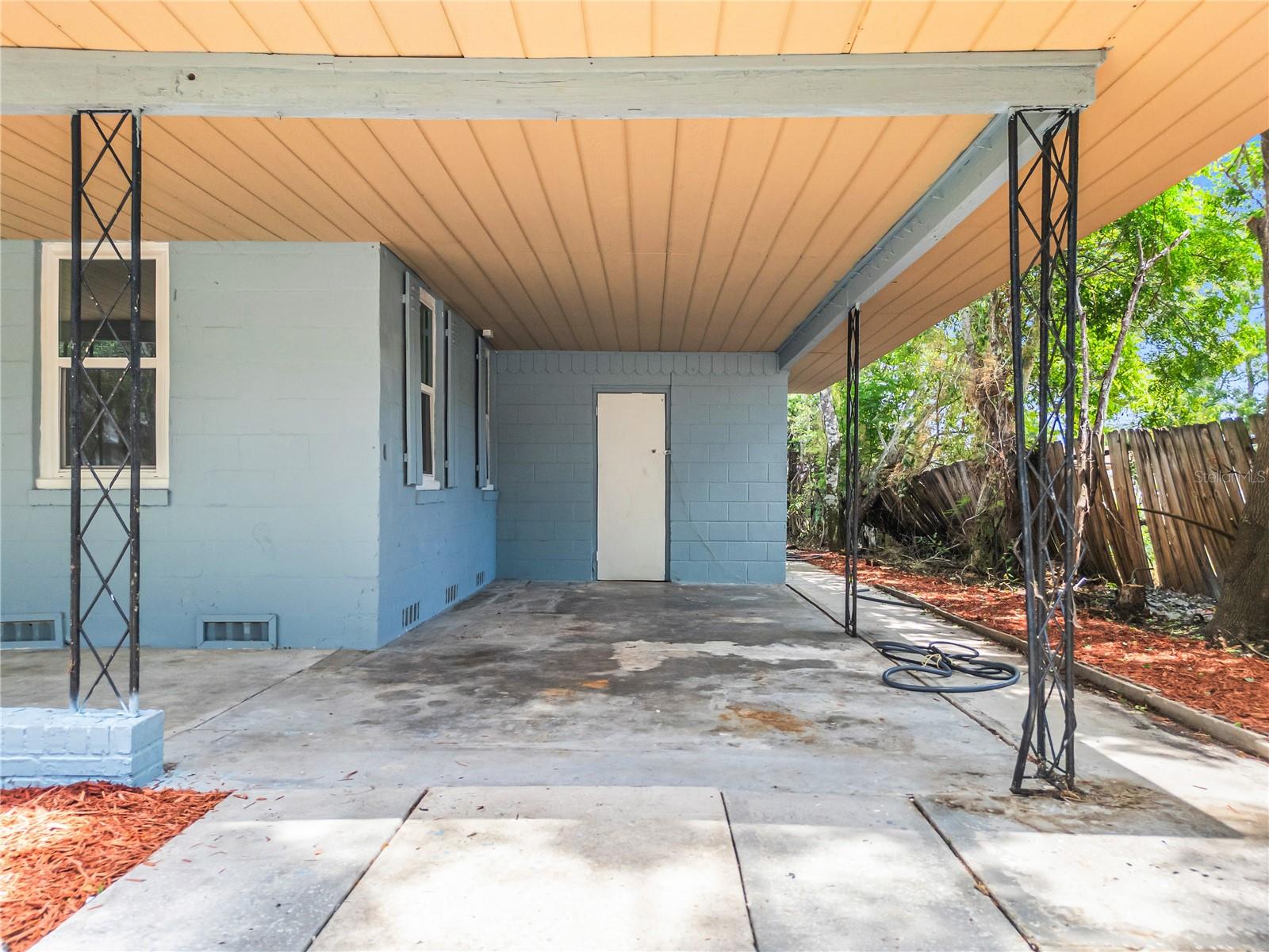 LEESBURG WINFRAME TERRACE - Residential