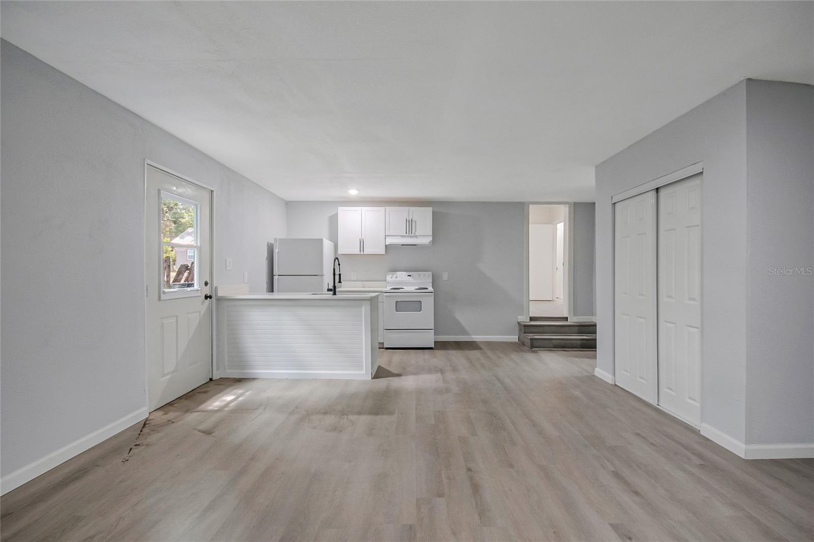 LEESBURG WINFRAME TERRACE - Residential