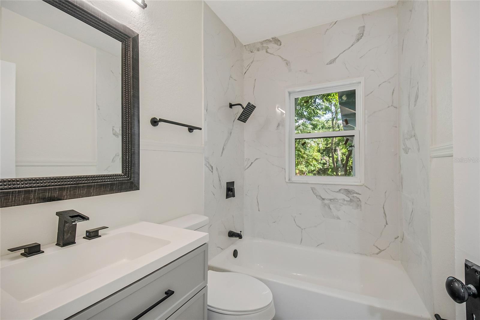 LEESBURG WINFRAME TERRACE - Residential