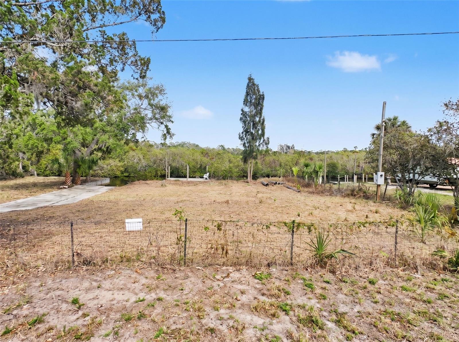 PINE ISLAND ESTATES - Land