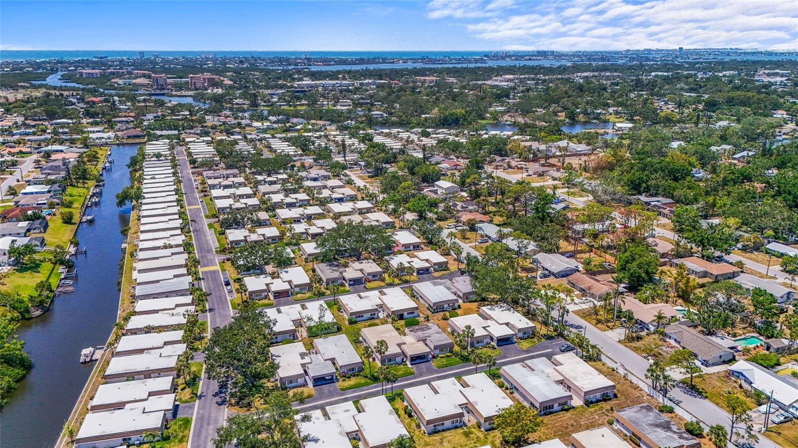 STRATHMORE RIVERSIDE - Residential