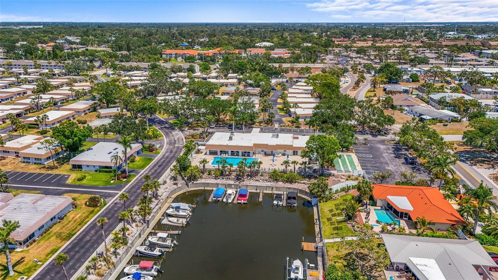 STRATHMORE RIVERSIDE - Residential