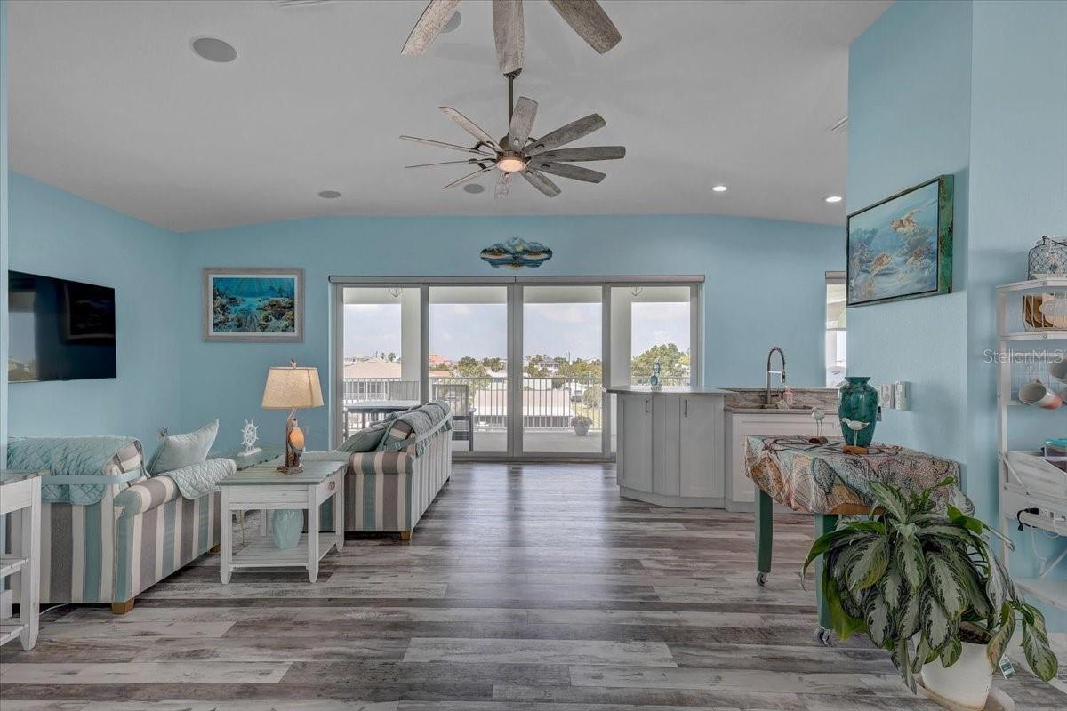 HERNANDO BEACH - Residential