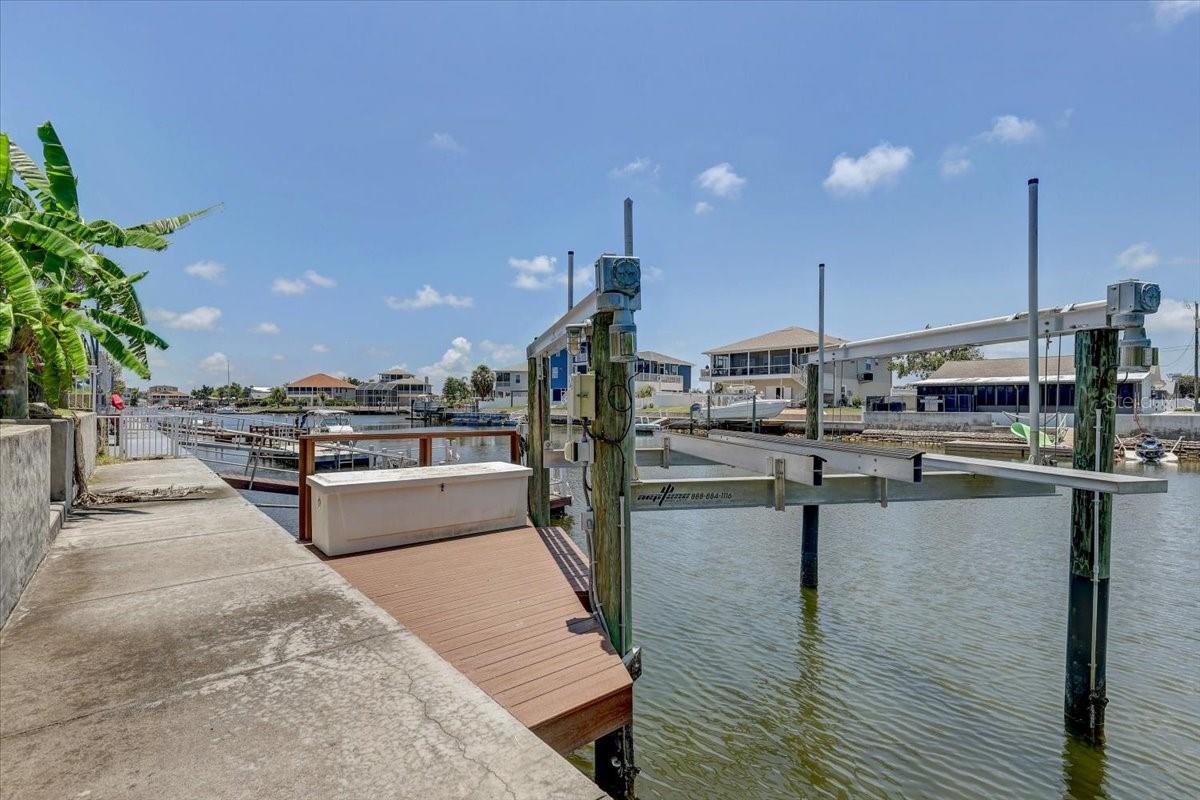 HERNANDO BEACH - Residential