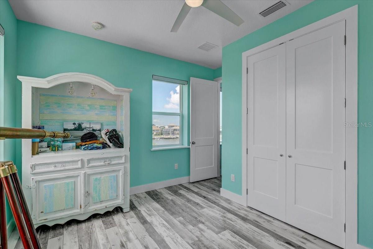 HERNANDO BEACH - Residential