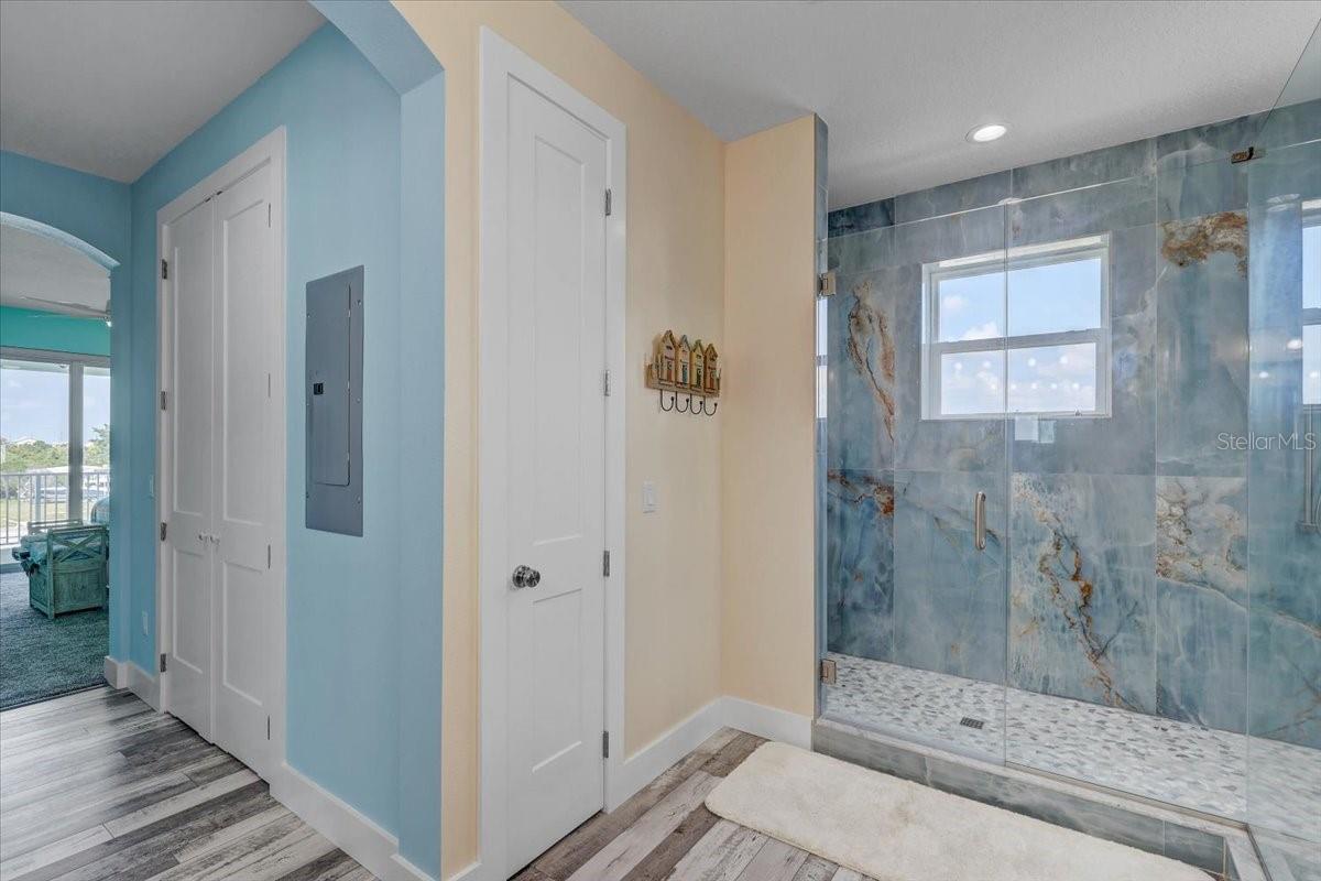 HERNANDO BEACH - Residential