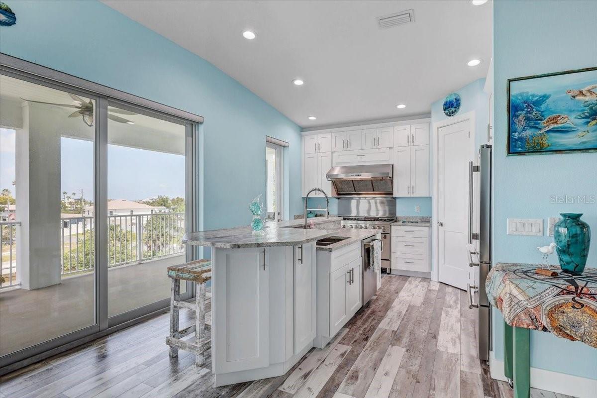 HERNANDO BEACH - Residential