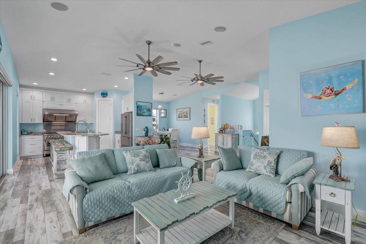 HERNANDO BEACH - Residential