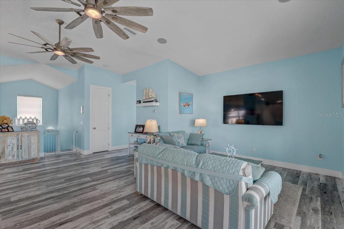 HERNANDO BEACH - Residential