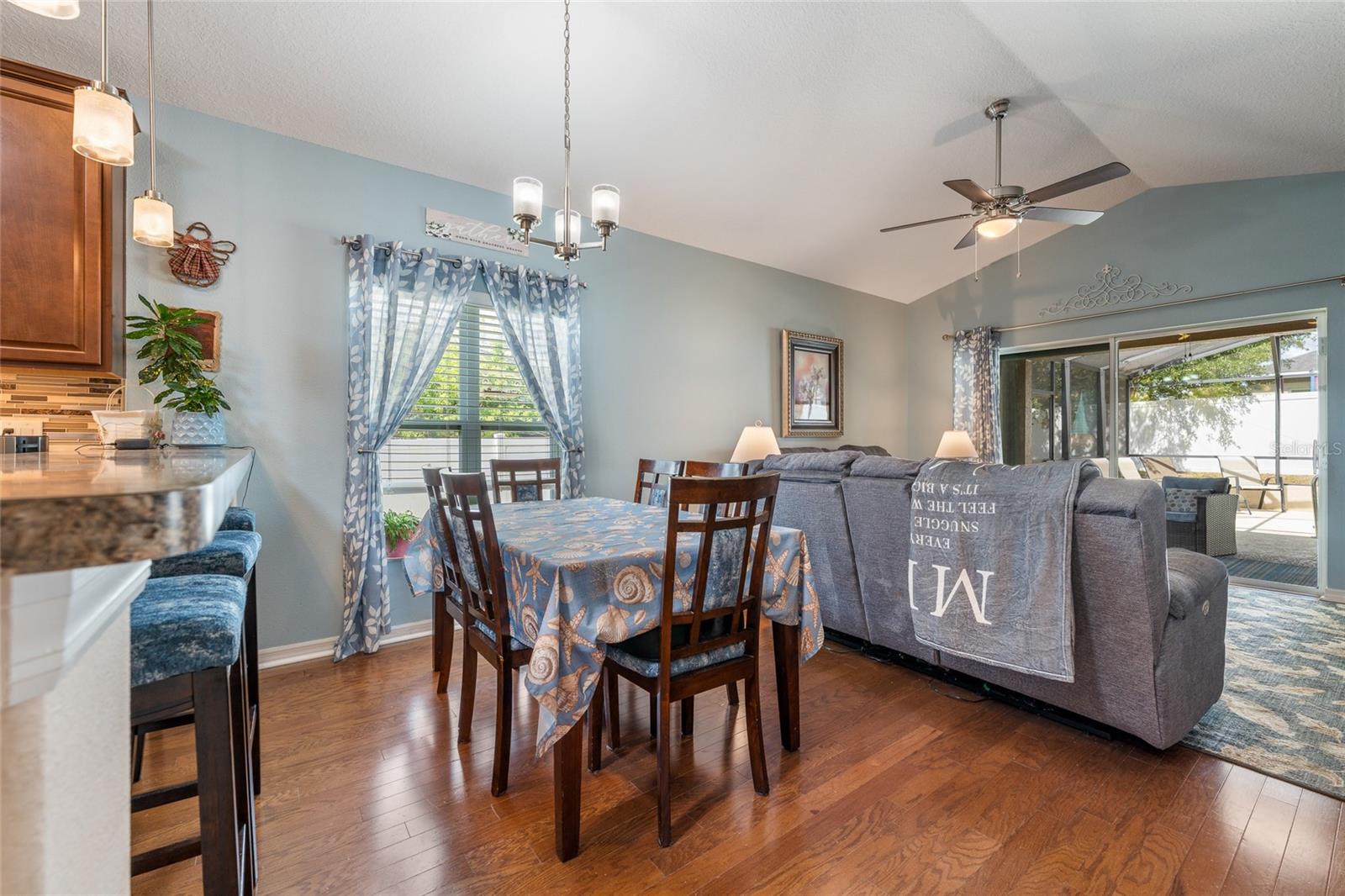 BARRINGTON ESTATES - Residential