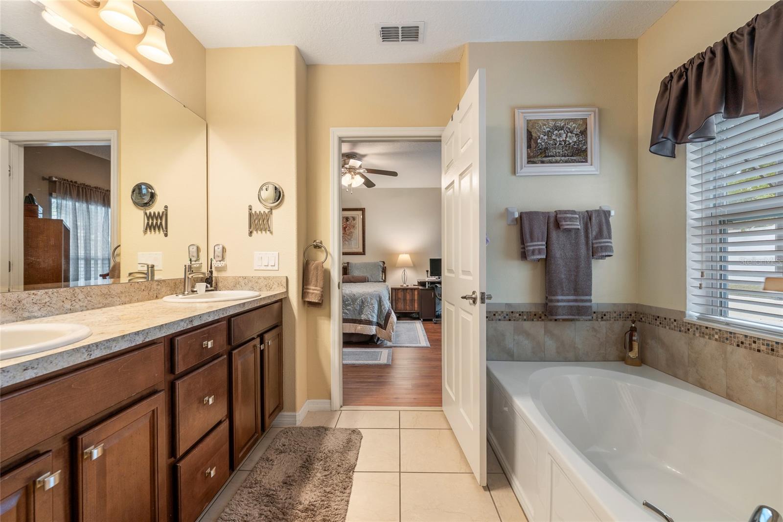 BARRINGTON ESTATES - Residential