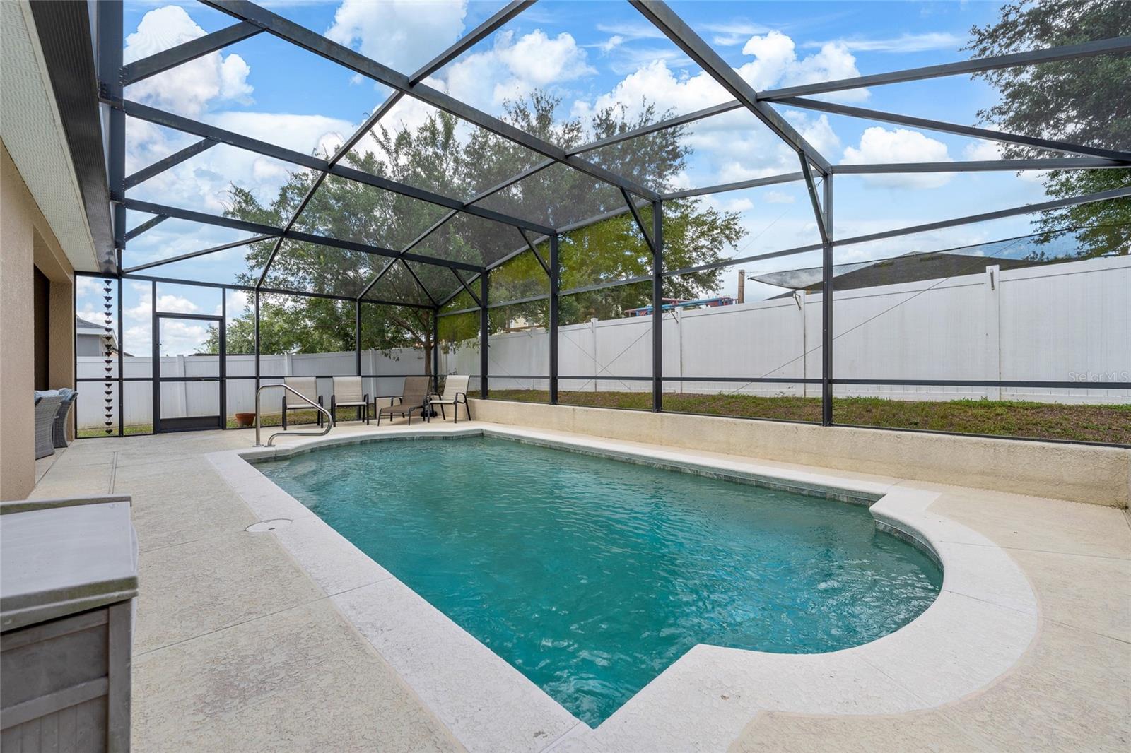 BARRINGTON ESTATES - Residential