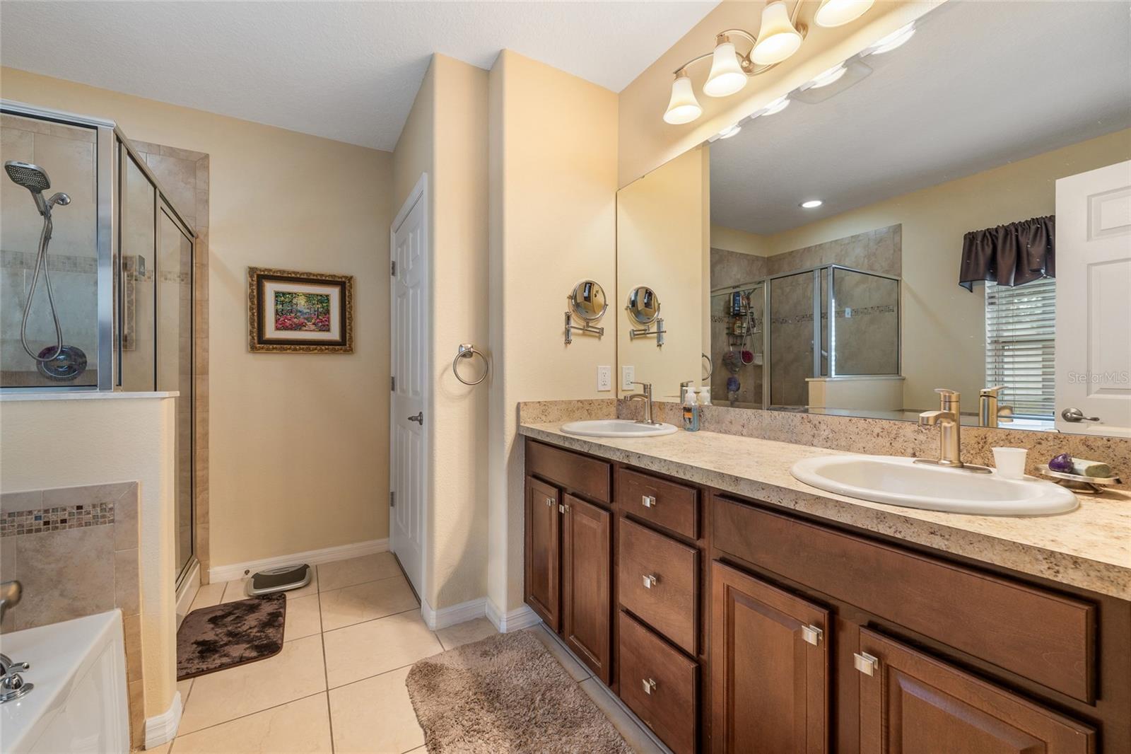 BARRINGTON ESTATES - Residential