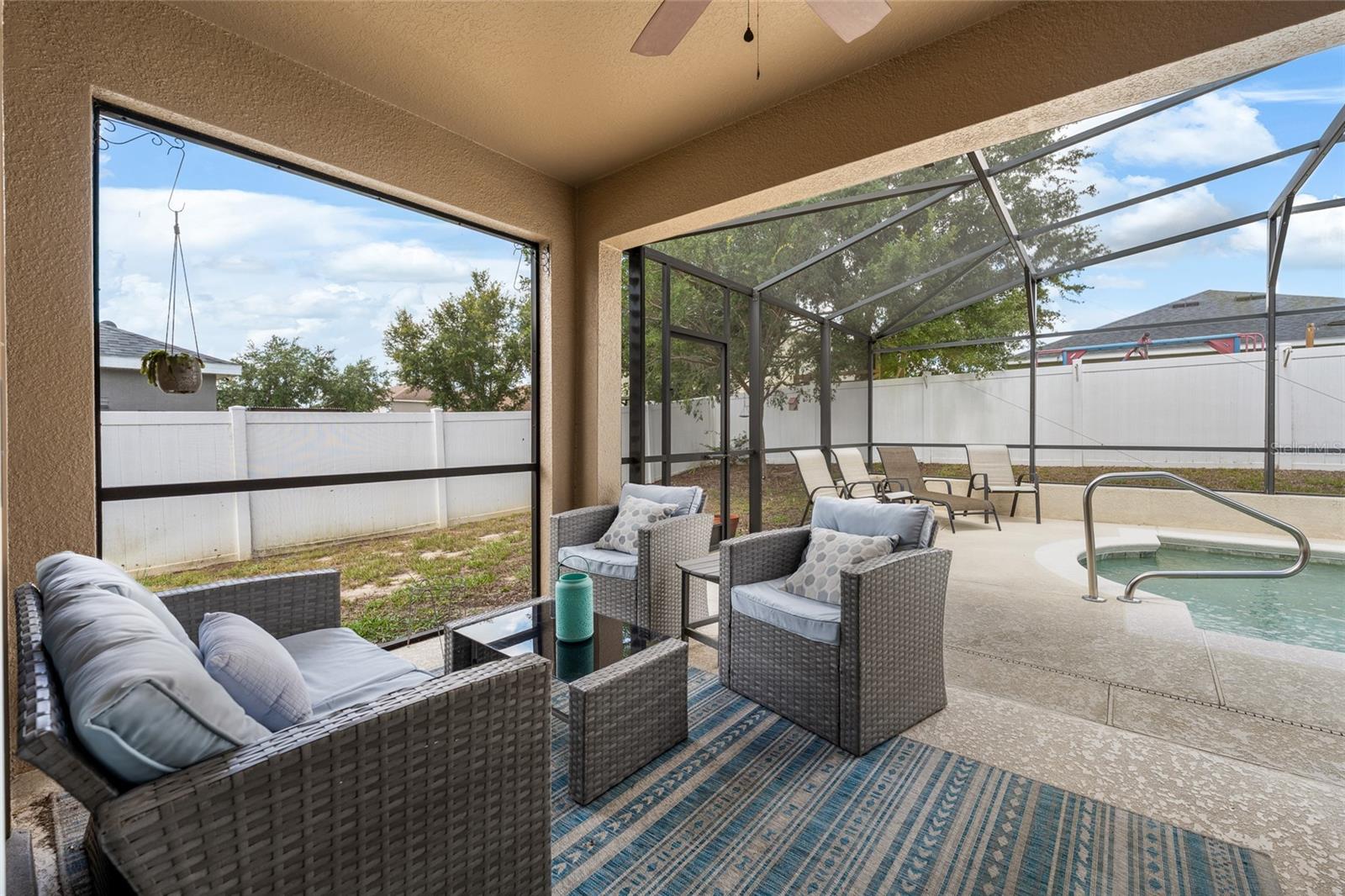 BARRINGTON ESTATES - Residential