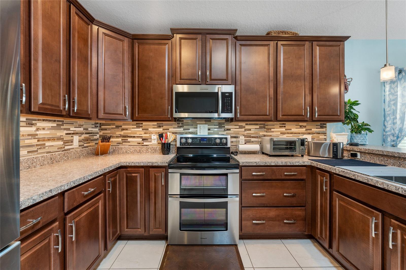 BARRINGTON ESTATES - Residential