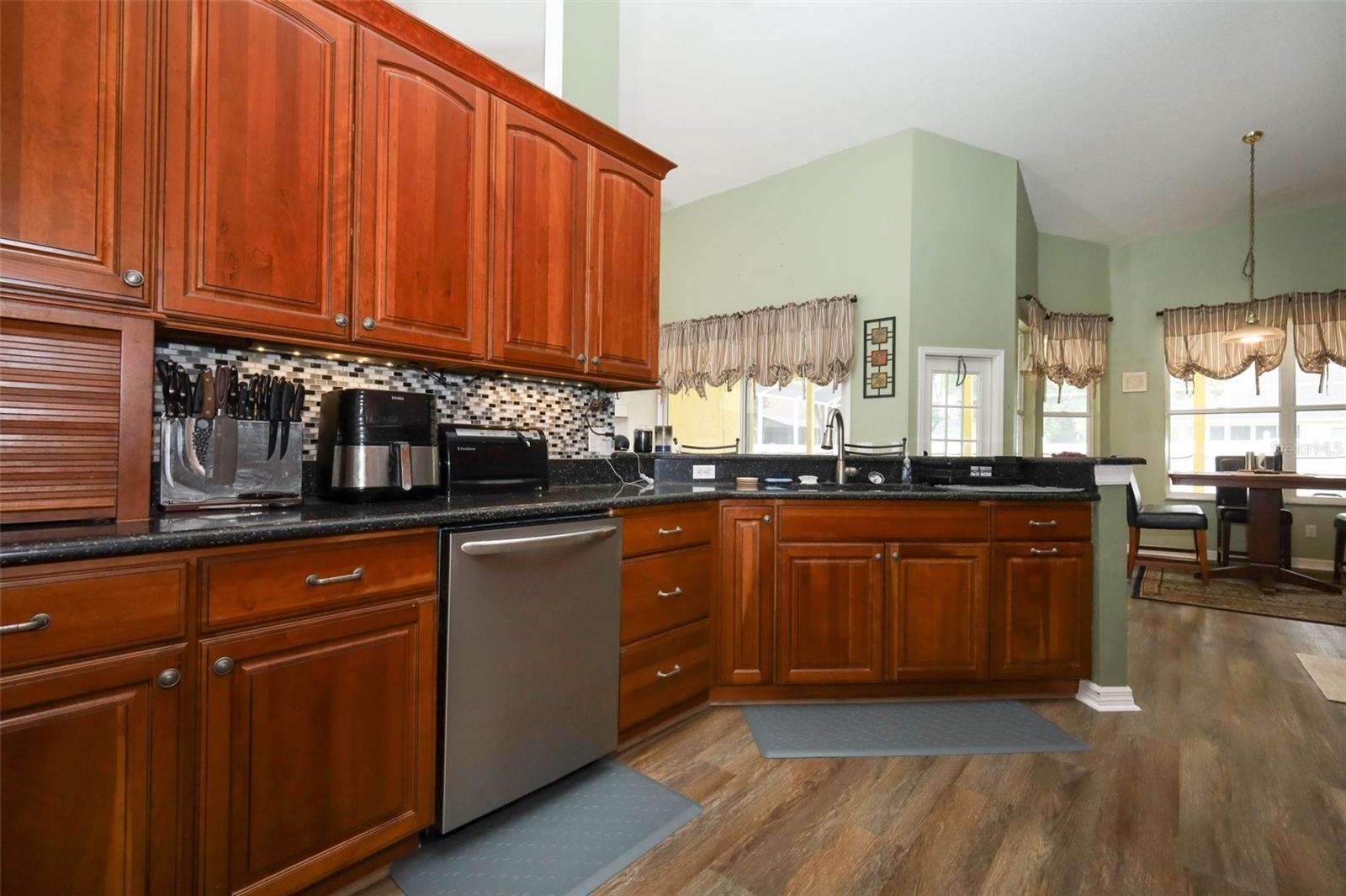 VILLAGES AT KINGSBRIDGE WEST TR B-1 - Residential