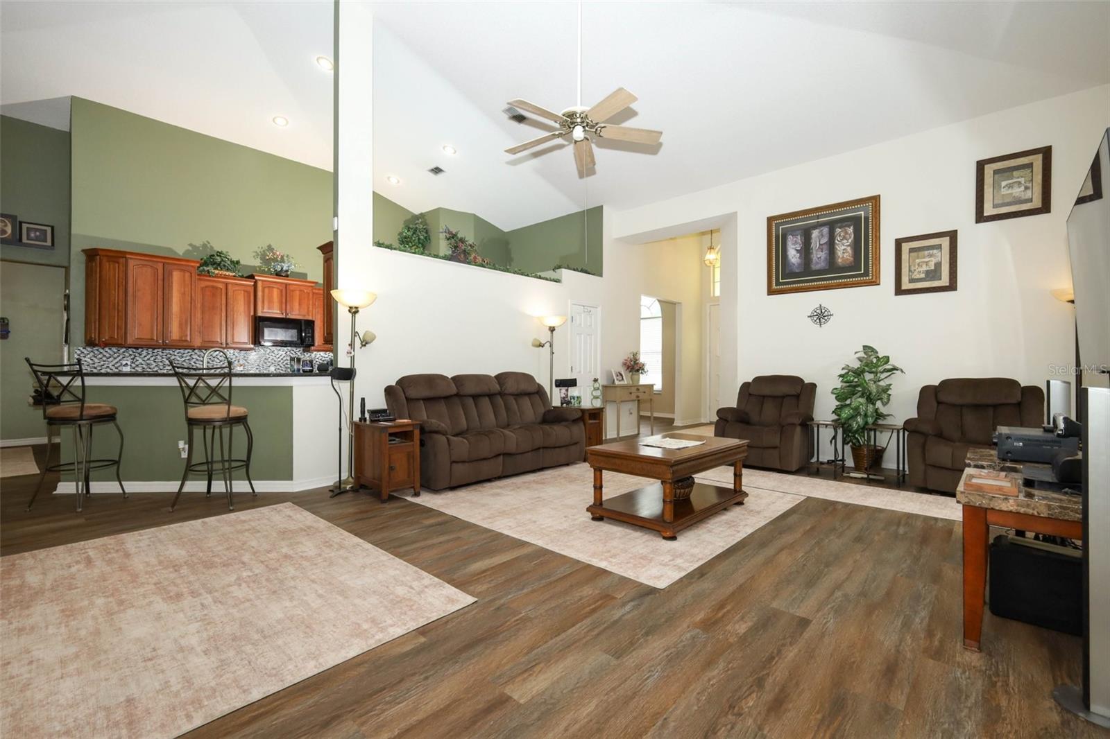 VILLAGES AT KINGSBRIDGE WEST TR B-1 - Residential