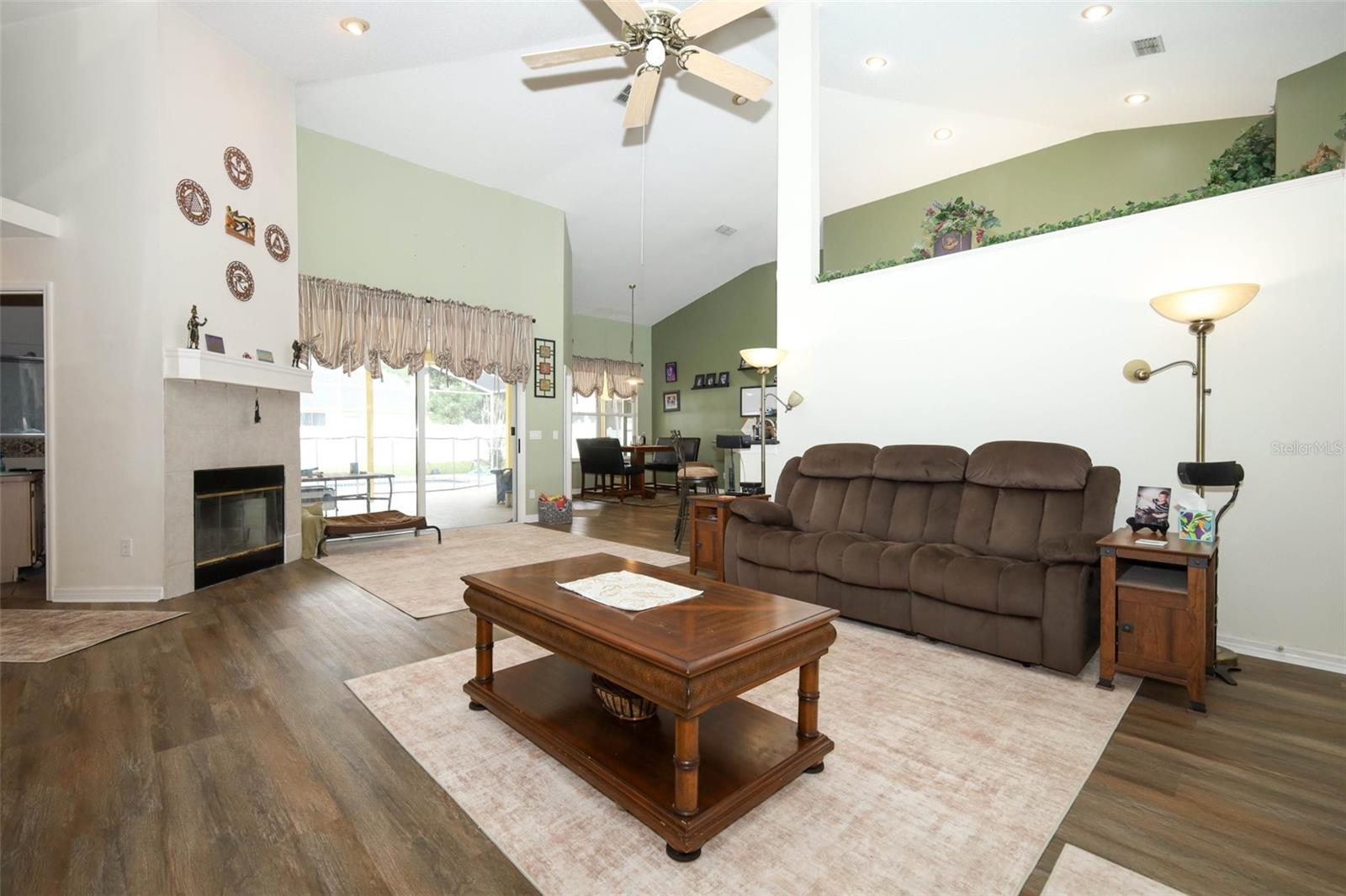 VILLAGES AT KINGSBRIDGE WEST TR B-1 - Residential