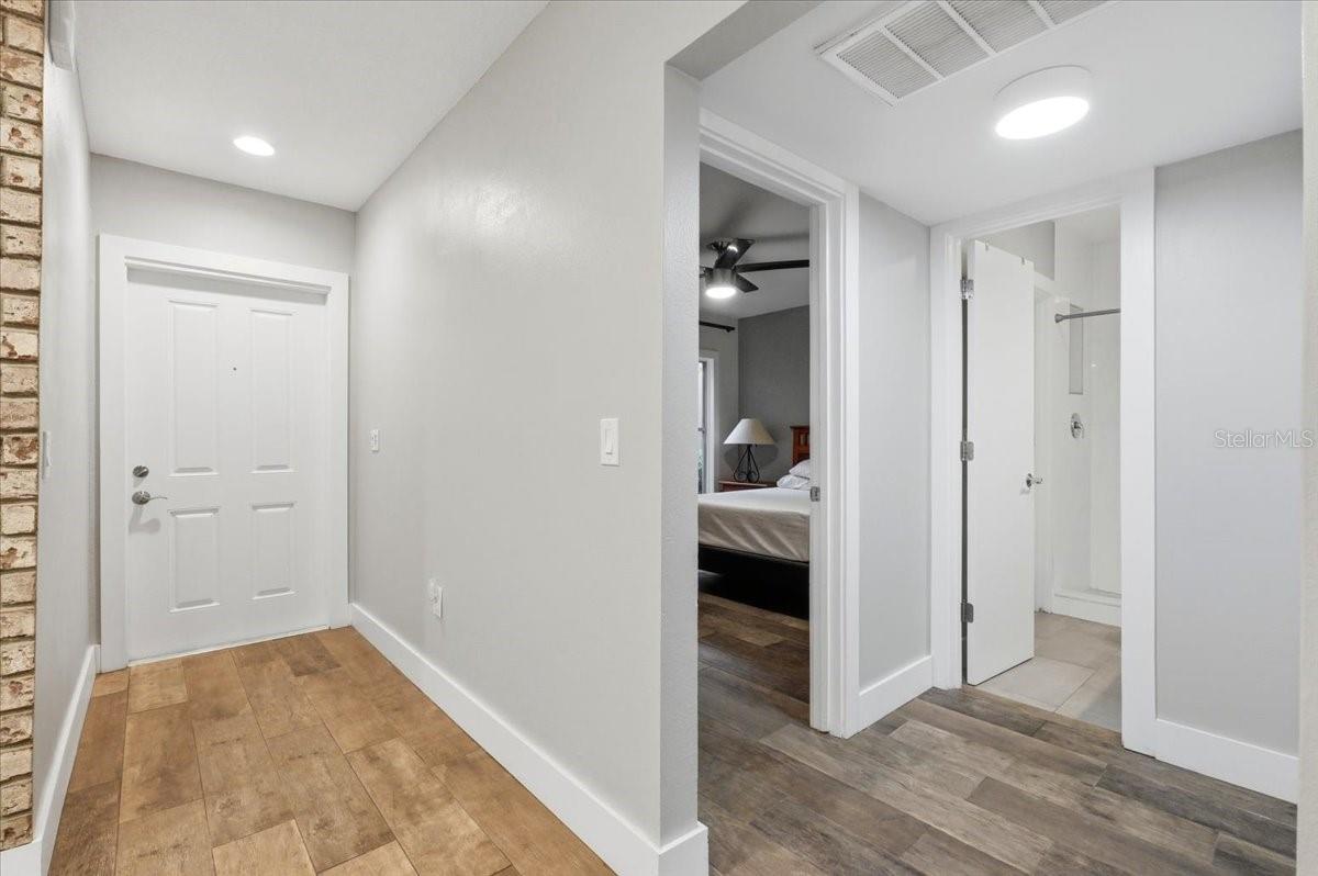 CASA LOMA CONDO - Residential