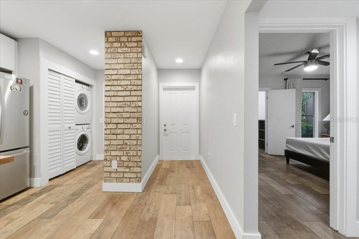 CASA LOMA CONDO - Residential