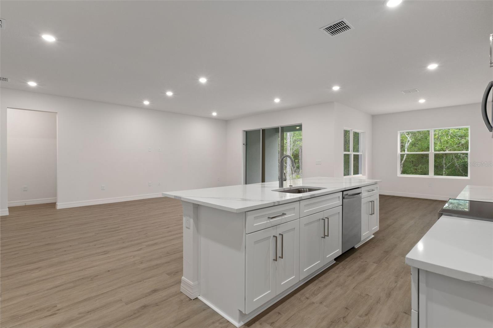 FAIRVIEW ESTATES - Residential