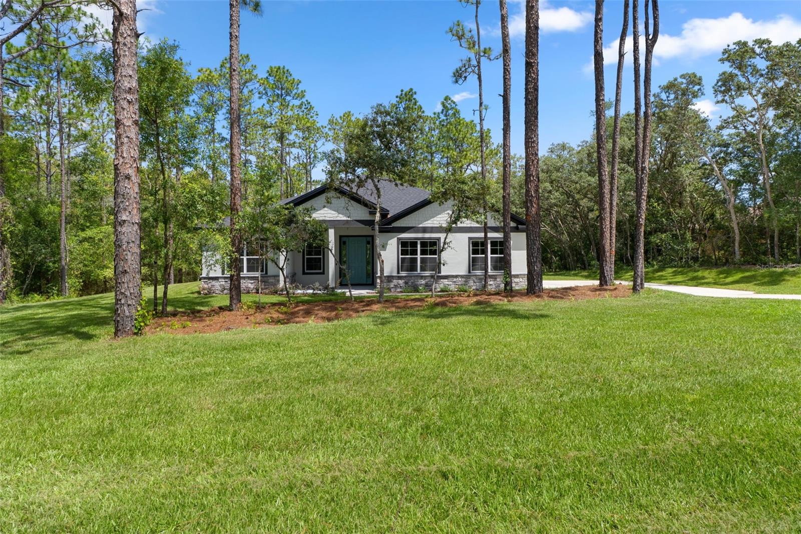 FAIRVIEW ESTATES - Residential