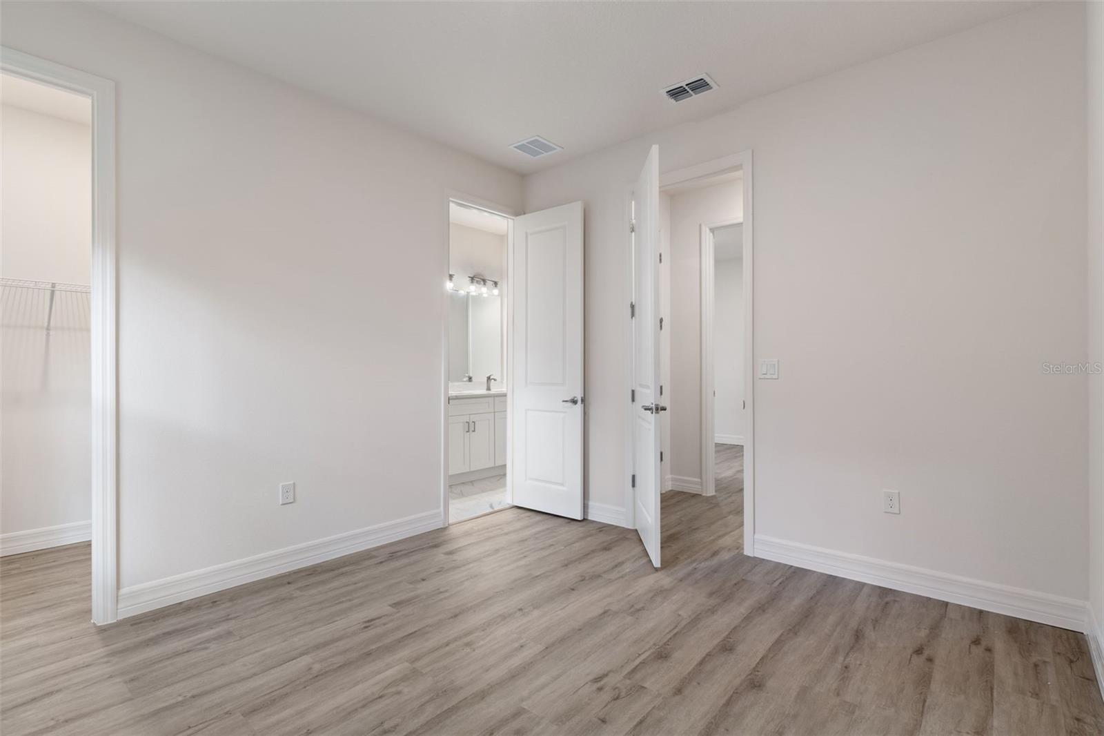 FAIRVIEW ESTATES - Residential