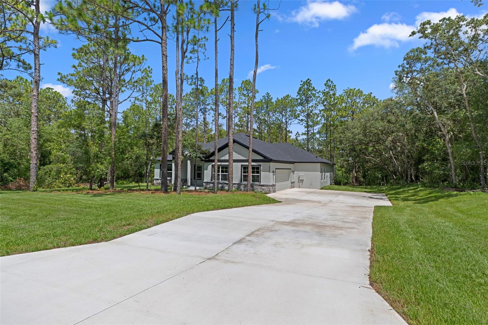 FAIRVIEW ESTATES - Residential