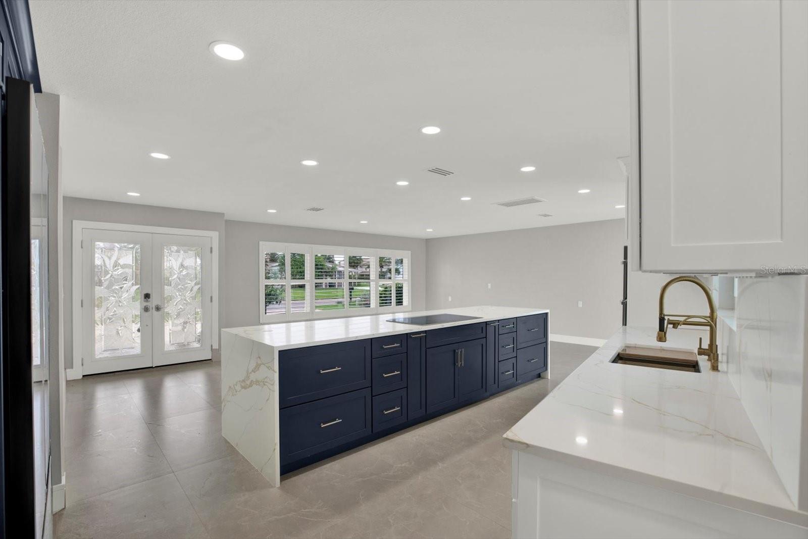 RIDGEWOOD RIVIERA - Residential