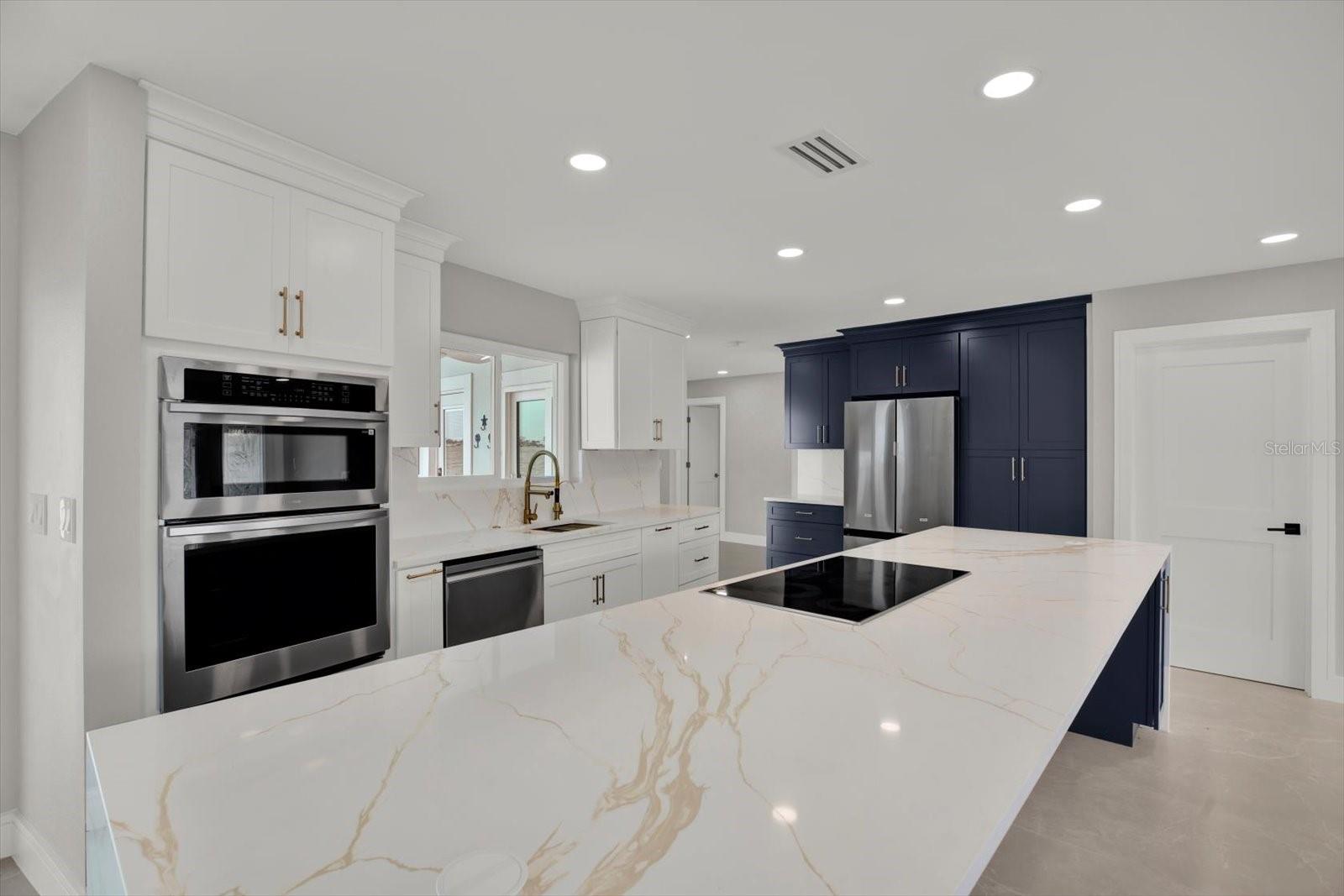 RIDGEWOOD RIVIERA - Residential