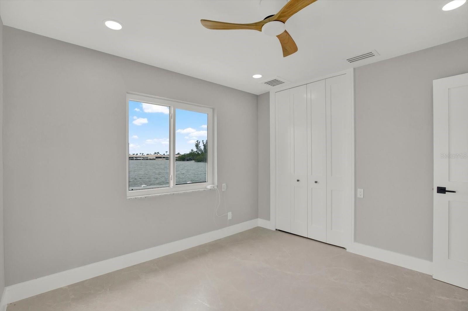RIDGEWOOD RIVIERA - Residential