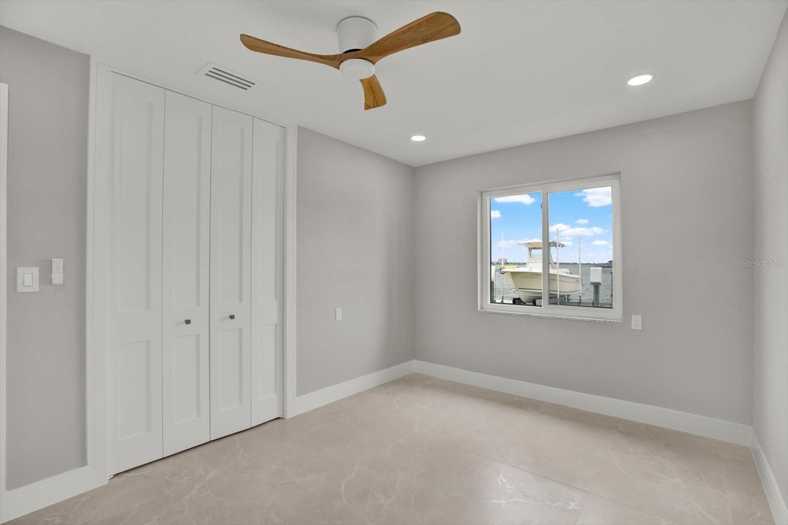RIDGEWOOD RIVIERA - Residential