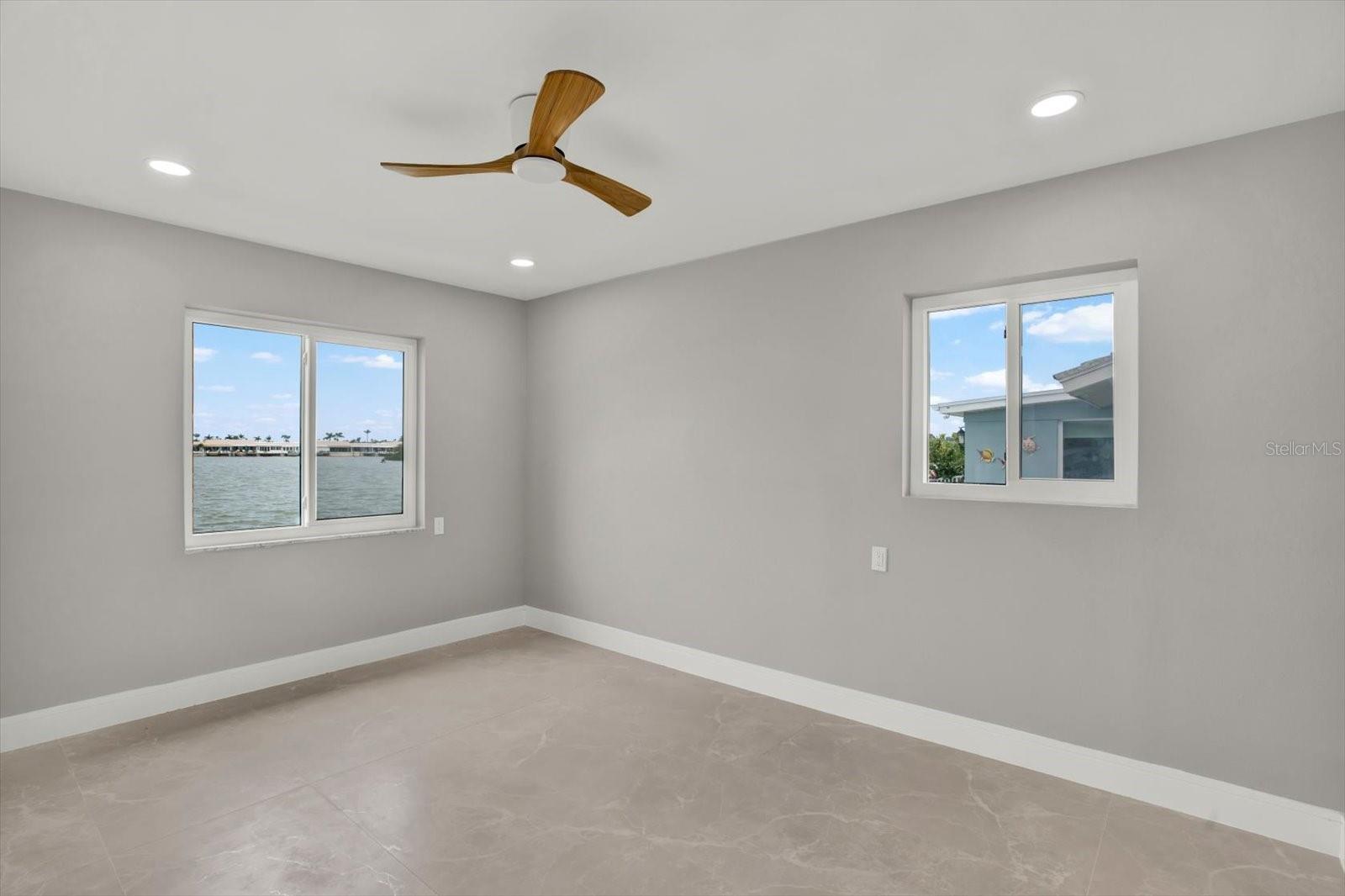 RIDGEWOOD RIVIERA - Residential