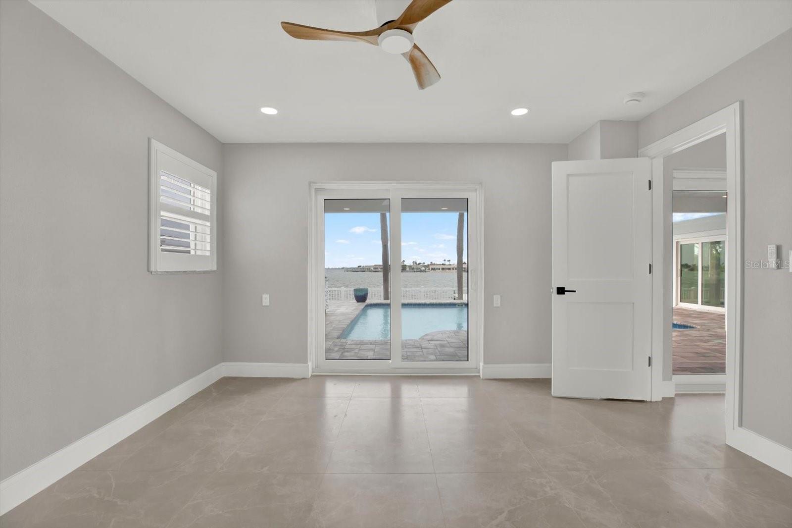 RIDGEWOOD RIVIERA - Residential